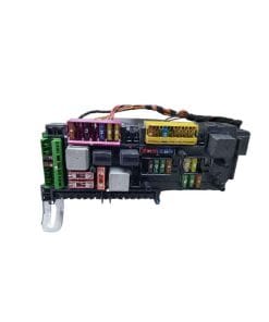 جعبه فیوز داخل کابین بنز E300 اتاق W212