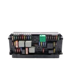 جعبه فیوز داخل موتور بنز b200 اتاق w245