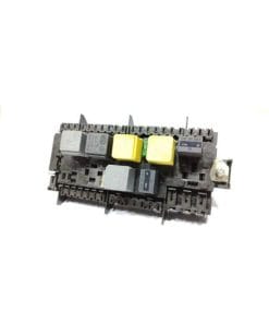 جعبه فیوز داخل کابین بنز cla45 اتاق c117