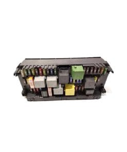 جعبه فیوز داخل کابین بنز e250 اتاق w212